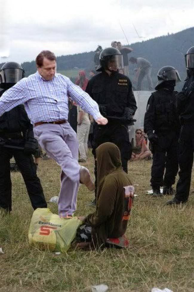 Photobucket - Video and Image Hosting