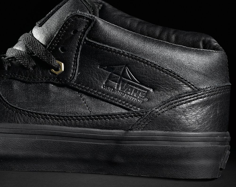 photo F15-synd-MoutainEditionMaxSchaffBlk-detail2_zpsqhzbebvj.jpg