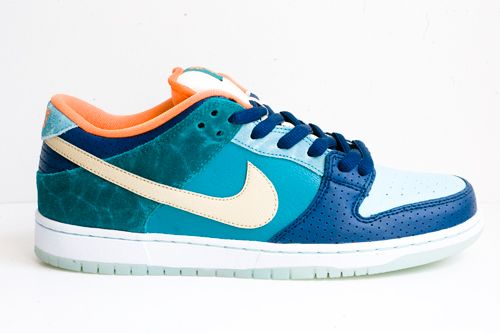 photo MIA-Skateshop-Nike-SB-Dunk-Low-02_zpsf5139f84.jpg