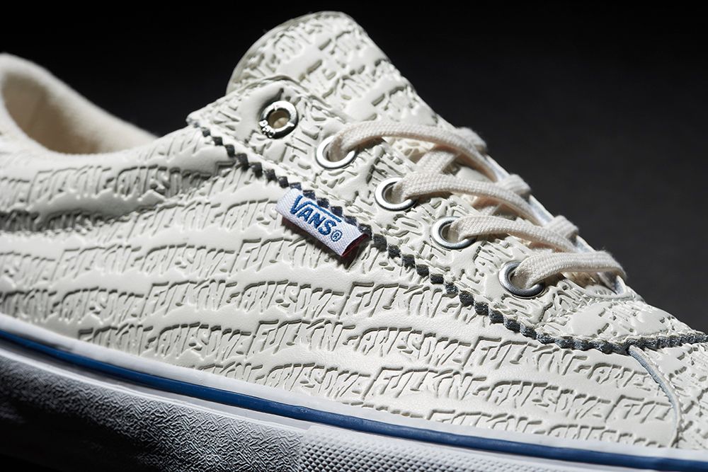 photo SP17_Skate_FA_Epoch94Pro_FAWht_ElvMacro1_zpshcbsgaze.jpg