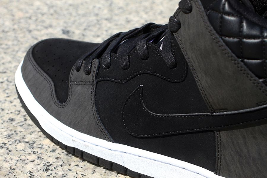 photo civilist-berlin-x-nike-sb-dunk-high-premium-3_zps4e11d131.jpg