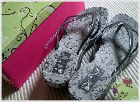 Grendha Is Ivete Sangalo flip flop sandal