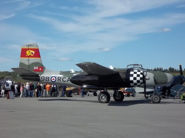 http://i290.photobucket.com/albums/ll260/StudeSteve/Classic%20Aircraft/100B4590.jpg