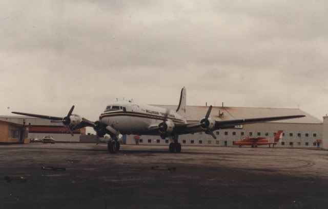 http://i290.photobucket.com/albums/ll260/StudeSteve/Classic%20Aircraft/Propliners%20and%20Skytrucks/K9058530E_1000008.jpg