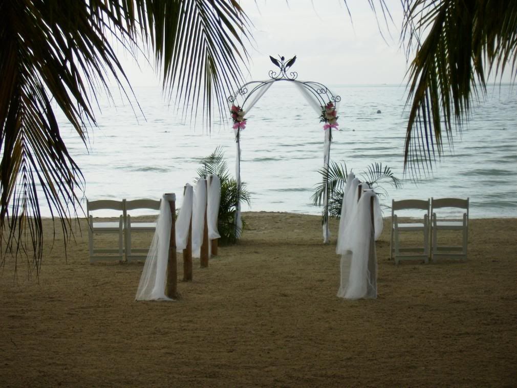 120jpg beach wedding set up