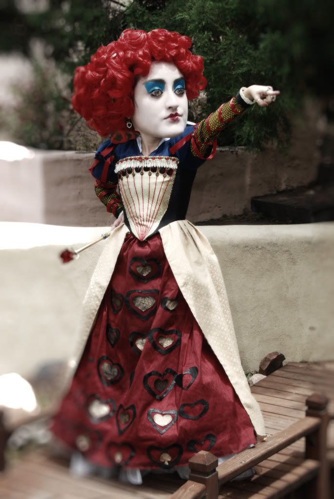 QueenPointing.jpg