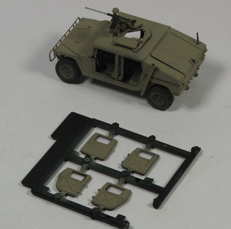 MiniHumvees005.jpg