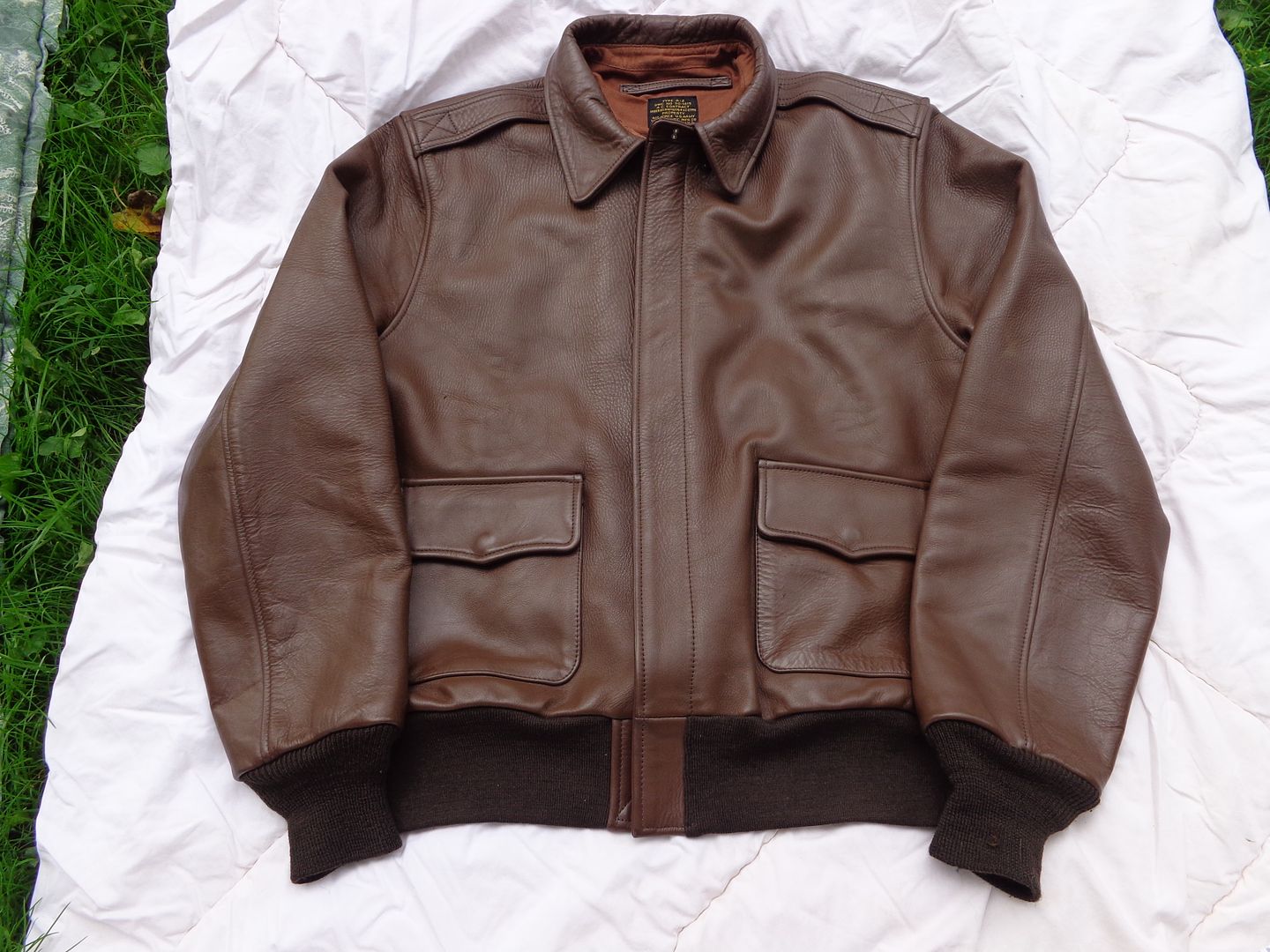 US Authentic Reproduction WWII A2 horsehide jacket. Size 40. GORGEOUS ...