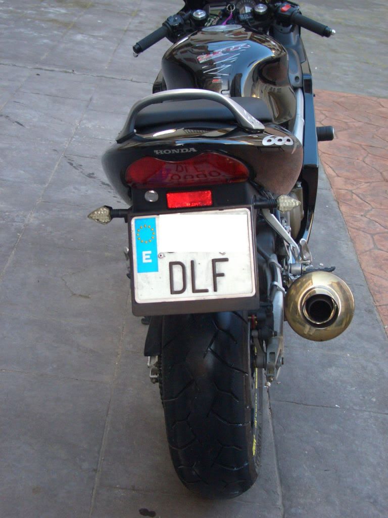 moto009-3.jpg